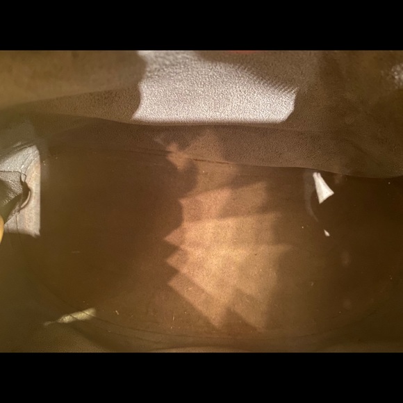 LOUIS VUITTON EPI LEATHER!! - Picture 7 of 7